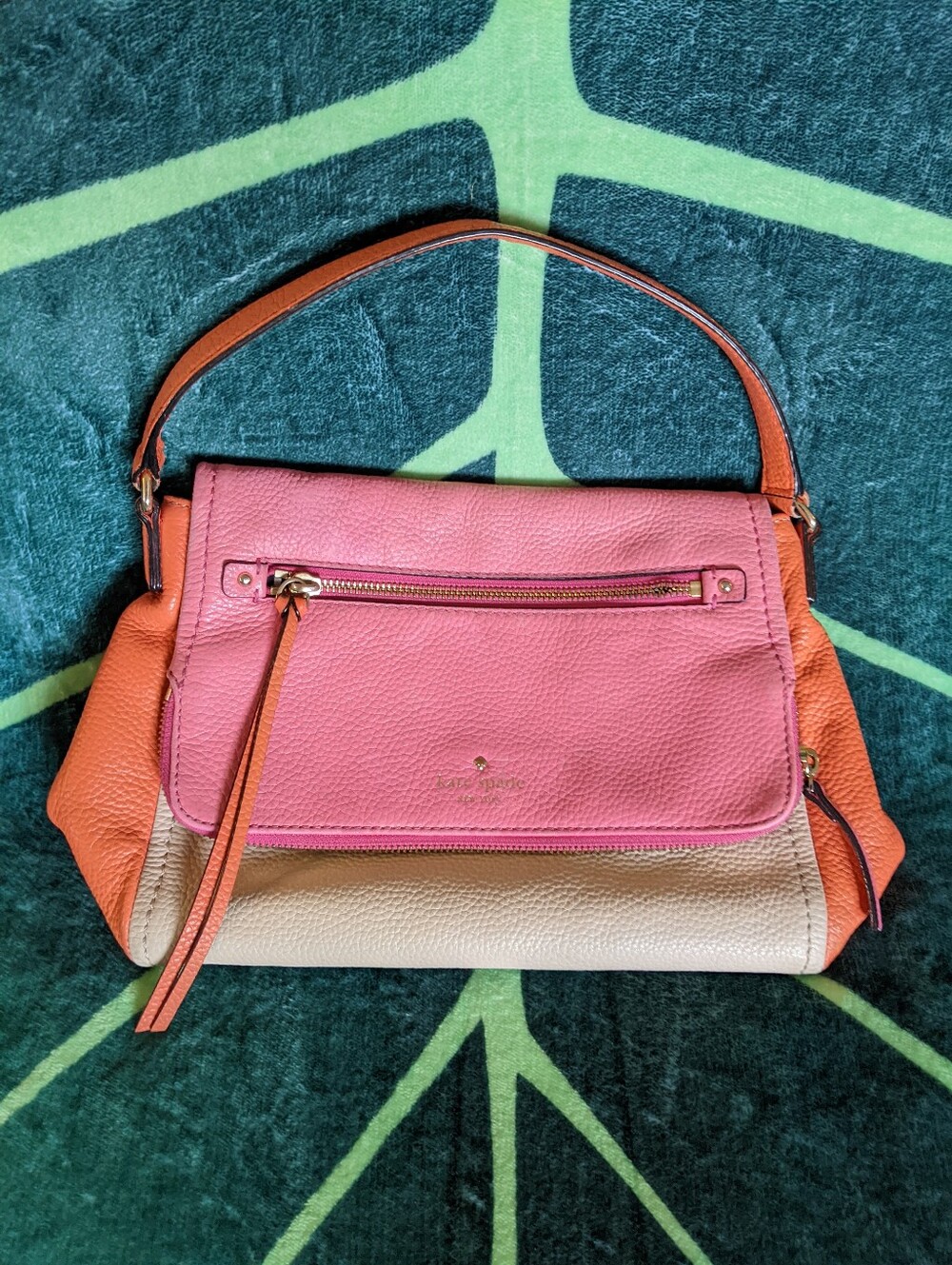 Kate Spade 🧡🩷🤍 Colorblock Leather Shoulder Bag in Pink, Orange & Cream